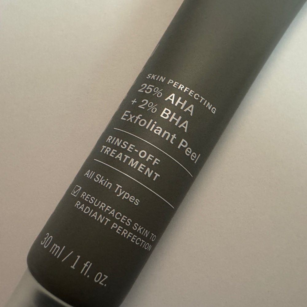 Paula's Choice Skin Perfecting 25% AHA + 2% BHA Exfoliant Peel - Picture 2 of 3